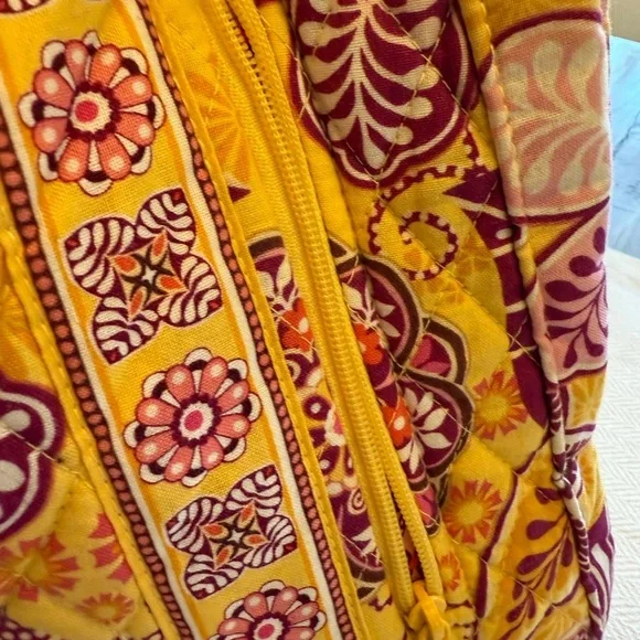 Vera Bradley Bali Gold Floral Hobo Style Shoulder Bag Women's Purse - Picture 4 of 9